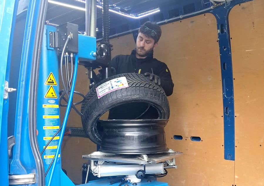 Officina Mobile 2 - Sostituzione pneumatici Torino 