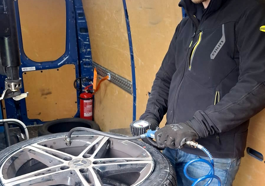Officina Mobile 3 - Sostituzione pneumatici Torino 